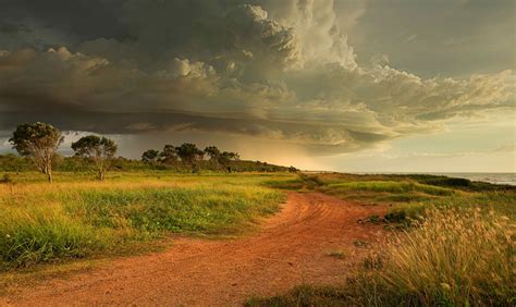 Explaining Melbournes Crazy But Predictable Weather Pursuit By The