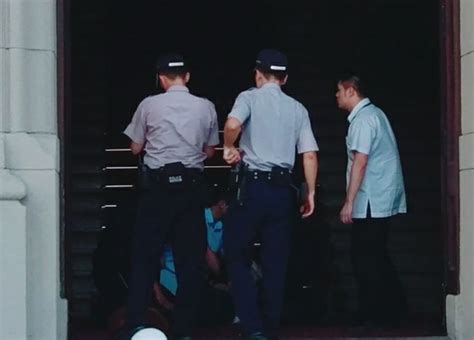 突发 蔡英文办公室 宪兵 遭人持刀砍伤 涉事男子被逮 台湾万象 中国台湾网