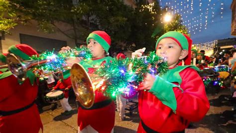 Desfile Navideño Paseo De La Sexta Noviembre 2019