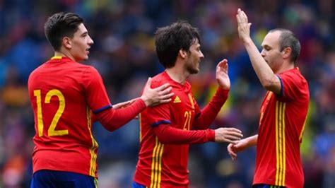 La roja baila Nuevo Himno de la selección Española El HIT GUATE RADIO