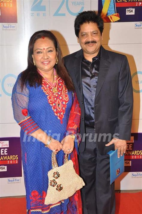 Udit Narayan with wife Deepa Narayan at Zee Cine Awards 2013 Photo | 251032