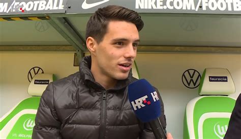 Potpisao Josip Brekalo Hajduk Objavio Prigodni Video Hrvatska Danas