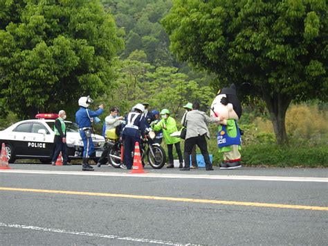 兵庫県警察本部交通企画課 On Twitter 【二輪車 交通事故防止啓発キャンペーン 豊岡署】ゴールデンウィーク期間中、京都府警と