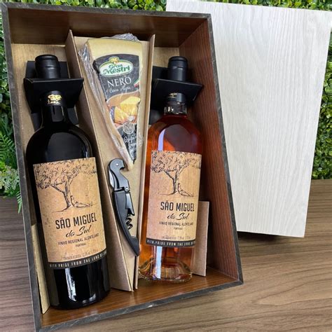 Kit Vinho Portugu S S O Miguel Do Sul Ros E Tinto Cesta Premium