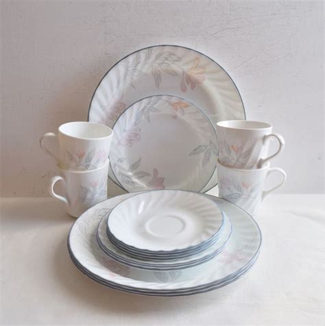 Corelle Pink Trio Dinnerware 16 Pieces By Corning Vintage Corelle By