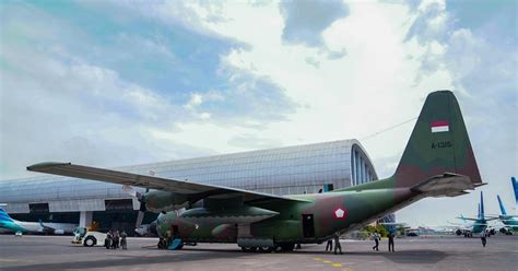 FlightGlobal On Twitter GMF AeroAsia Hands Over Indonesian C 130H