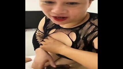 Vietnamese MBBG Milf ANHHONG Blowjob