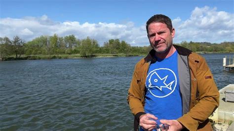 steve backshall describes river thames pollution  toxic bbc news