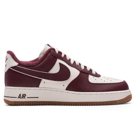 Air Force 1 07 Lv8 Sailnight Maroon Feature