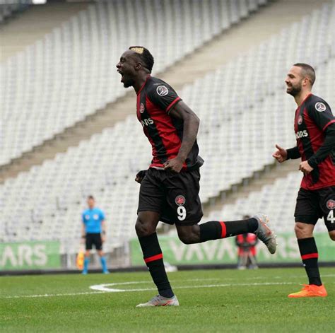 Mbaye Diagneden Hattrick