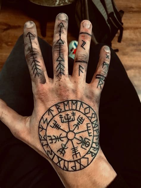 Rune Tattoos Ideas Vikings Ink Tattoosboygirl Viking