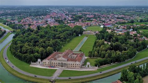 Das Labyrinth der Villa Pisani in Stra Vorschläge von D Annunzio