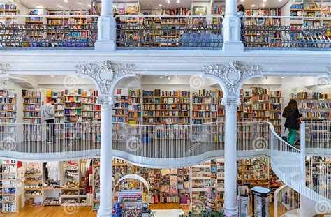 Carturesti Carusel Bookstore Editorial Image Image Of Romania Light