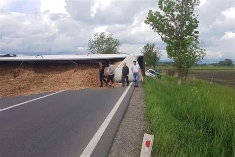 Accident grav pe DN 15 în județul Mureș Doi morți și patru răniți