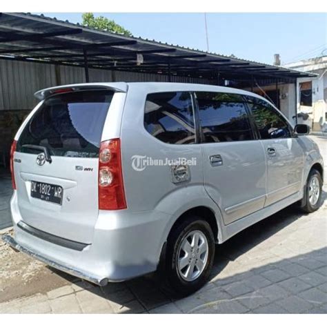 Mobil Keluarga Bekas Toyota Avanza Tahun Manual Di Denpasar