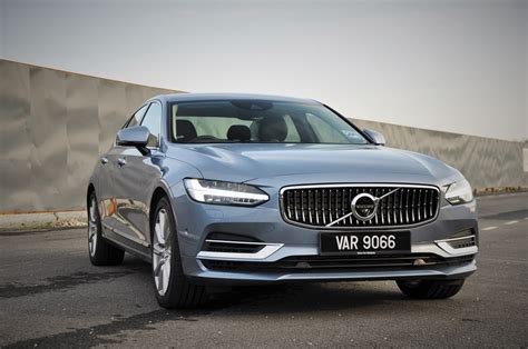 Test Drive Review Volvo S T Twin Engine Inscription Plus