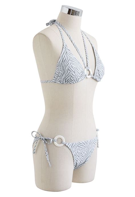 Conjunto De Bikini A Rayas Con Cuello Halter Y Junta T Rica Retro