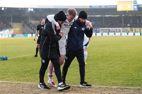 Fc Schalke Nach Verletzungsschock S Verk Ndet Murkin Diagnose