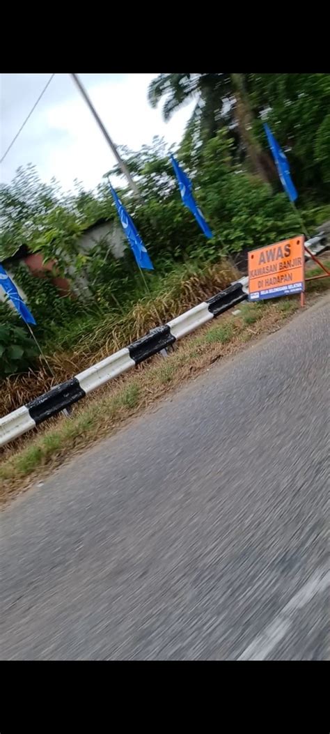 Subra On Twitter Mohdmukhlis Ni Pun Terbaik Signboard Kwsn Banjir