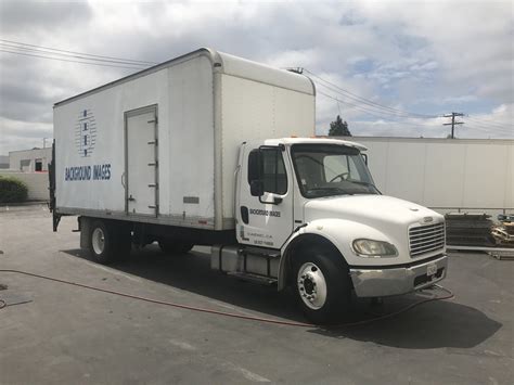 Wts 2005 Freightliner 24 Box Truck River Daves Place