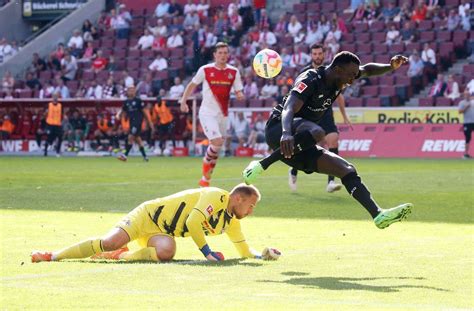 Silas Katompa Mvumpa lässt zwei gute Torchancen im Spiel gegen Köln