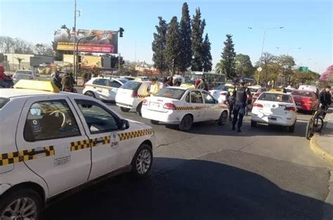 Osvaldo Jaldo Recibir A Los Taxistas Y Se Levanta La Medida De Fuerza