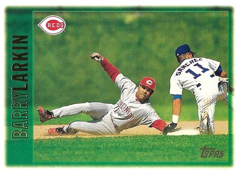 Barry Larkin 1997 Topps 420 Cincinnati Reds Baseball Card