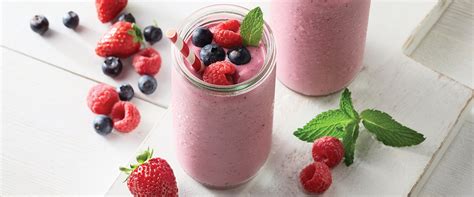 Mixed Berry Smoothie | FAGE Yogurt