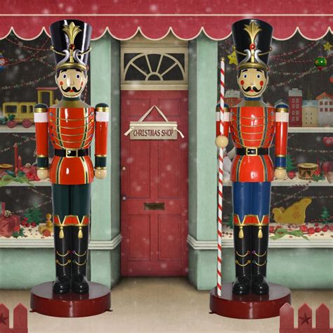 Life Size Toy Soldier And Toy Soldier Wbaton 65 Ft H Christmas