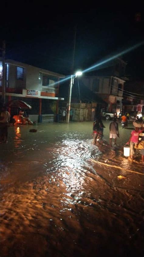 Ha Ti Intemp Ries Plusieurs Maisons Inond Es Et Un Pont Endommag