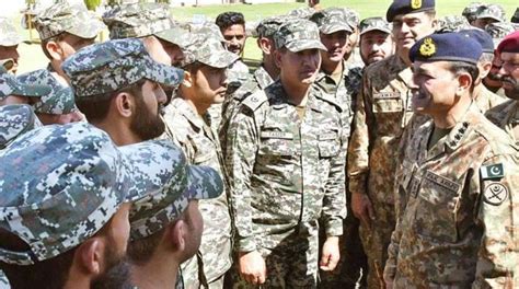 Coas Spends Eid With Troops Deployed Along Pak Afghan Border