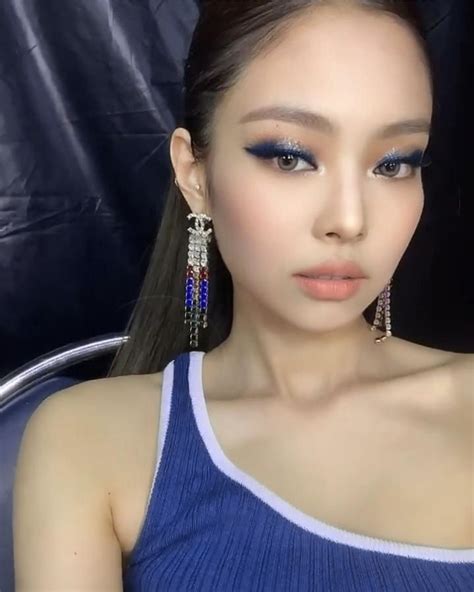 Jennie Kim discovered by 𝒥𝑒𝓃𝓃𝒾𝑒 🏹 on We Heart It Kim Makeup, Full ...