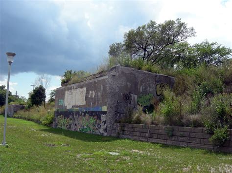 The Dequindre Cut: An Urban Gallery - Detroit Moxie
