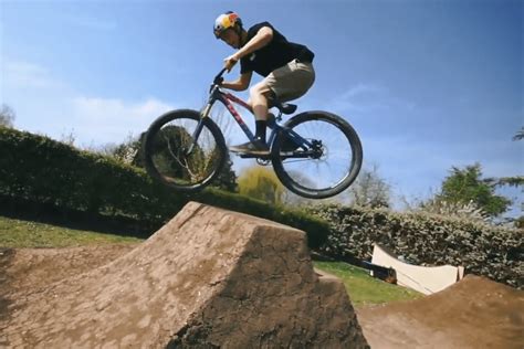 Matt Jones: MTB backyard slopestyle course – video