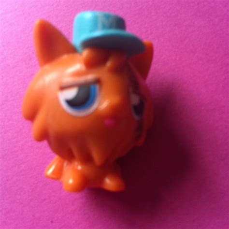 Moshi Monsters 1 Choose Ultra Rare Regular Retro Collection Iggy Oddie