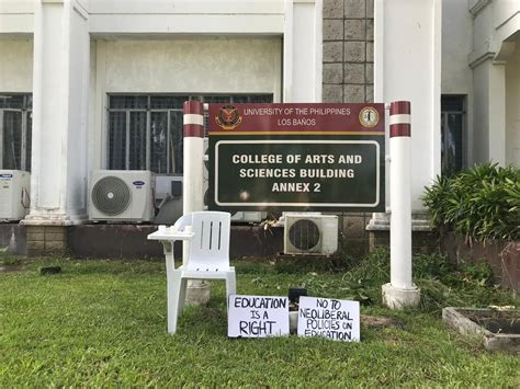 Up Los Baños Usc On Twitter Tignan Nagpasindi Ng Ilaw At Naglagay Ng Upuan At Placards Ang