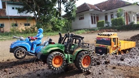 Tata Dump Truck Accidents Big Pit Pulling Out John Deere And Ford