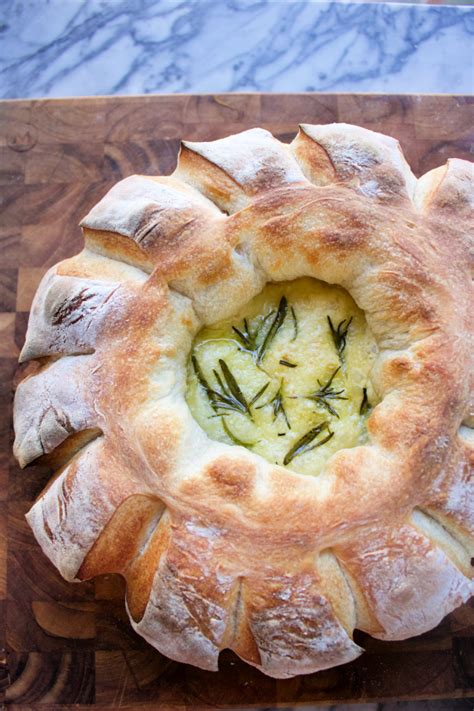 Sourdough Camembert Wreath Spinach Tiger