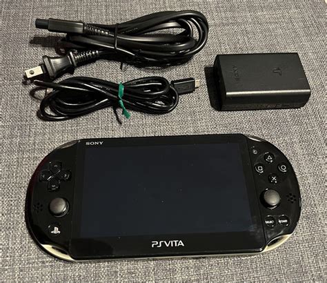 新品特売 PlayStationVitaPCH 2000シリーズ Wi Fiモデル テレビゲーム