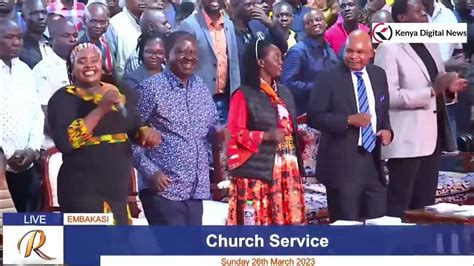 Kujiachilia See Raila Odimnga Dancing Like Never Before At Jtm Church In Embakasi East Youtube