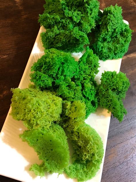 Edible Moss! Really easy to make and... - Krumblicious Cakes | Facebook