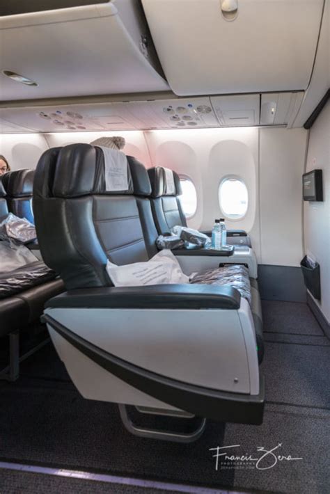 Flight Review: Icelandair’s 737 MAX 8 Saga Premium : AirlineReporter