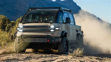 Canoo’s American Bulldog Is A Quirky Dual-Cab Electric Pickup