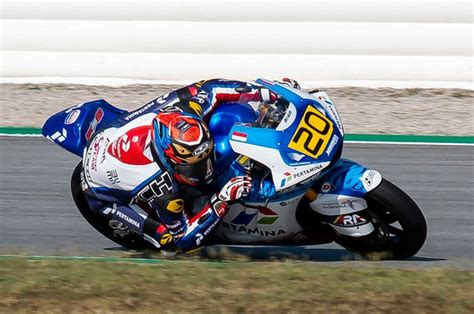 Hasil Fim Cev Moto Valencia Pembalap Indonesia Dimas Ekky Finis