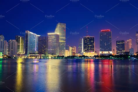 Miami Skyline At Night High Quality Architecture Stock Photos