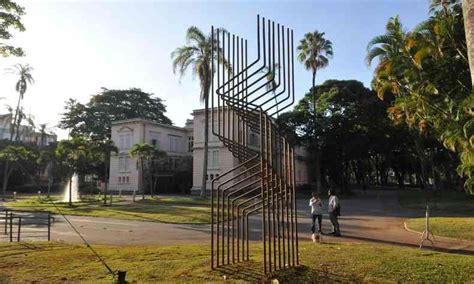 Escultura De Aço Doada Por Artista E Gerdau Integra O Circuito