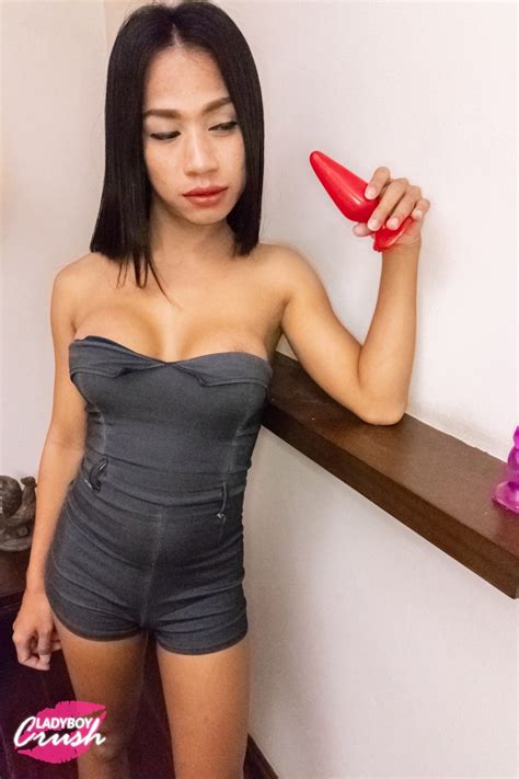 Magnificent Tranny With Big Tits Getting Her Tight Ass Rocked Hard By Big Dick CoedCherry