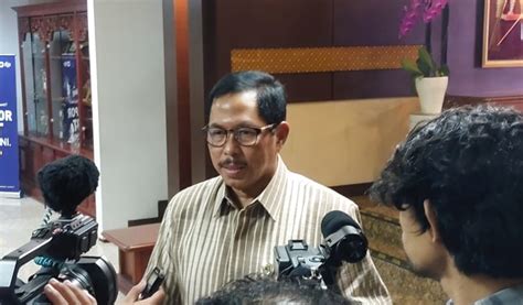 Tok Pj Gubernur Jateng Tetapkan UMK 2024 Tertinggi Kota Semarang