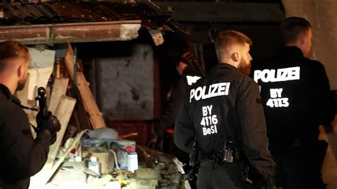 Happy End für Suchaktion in Weißenburg Rettungshund findet vermisstes