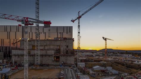 La Macchina Di Iter Viaggio Nel Laboratorio Che Replica Le Stelle